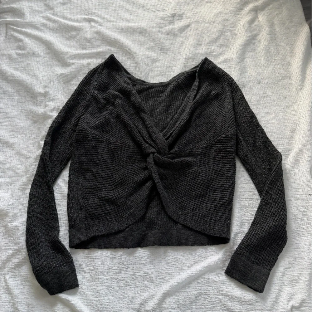 Aerie Charcoal Crew Neck Sweater